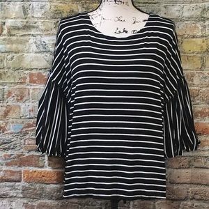 EUC WORTHINGTON B&W Balloon Sleeve, Stripe Top